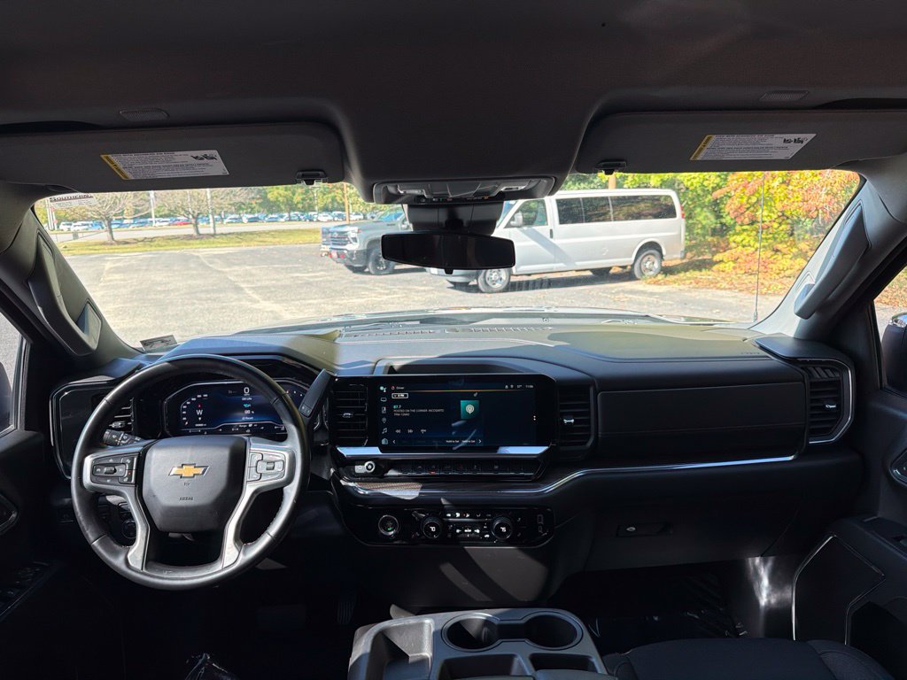 Used 2023 Chevrolet Silverado 1500 LT AWD/4WD image 25