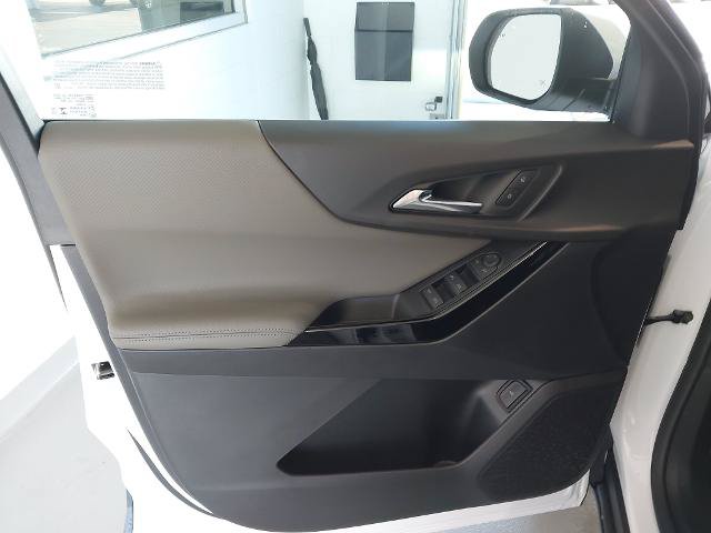 New 2027 Chevrolet Equinox LT w/ Convenience Package II AWD/4WD image 21