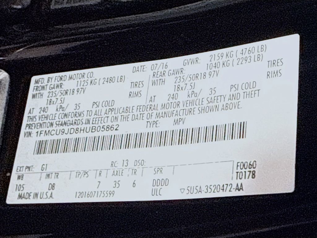 Used 2017 Ford Escape Titanium image 34