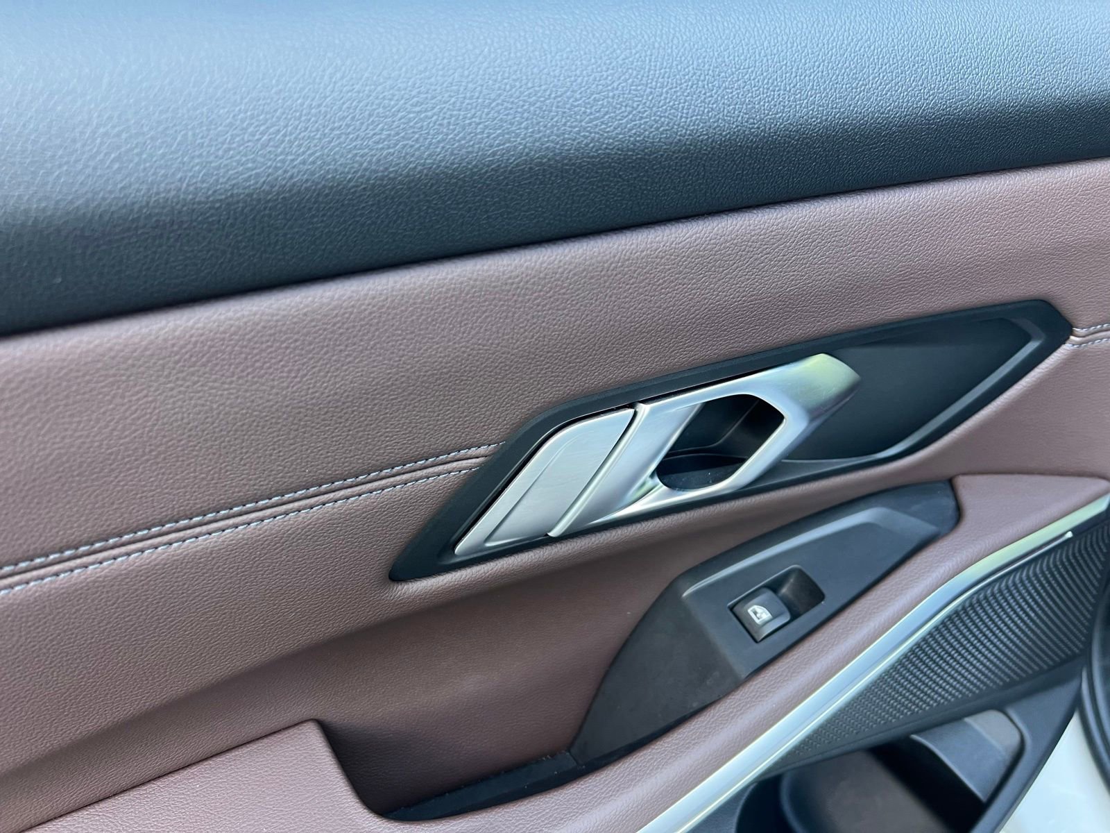 Used 2021 BMW 330e w/ Premium Package image 45