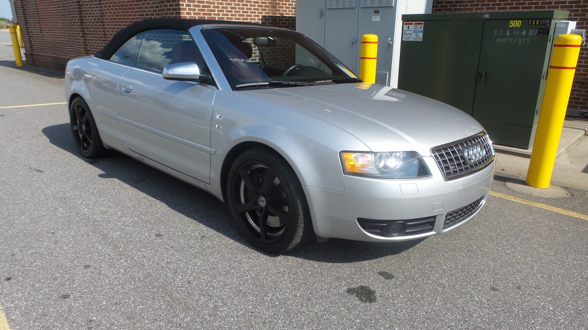 Used 2005 Audi S4 Cabriolet AWD/4WD image 4