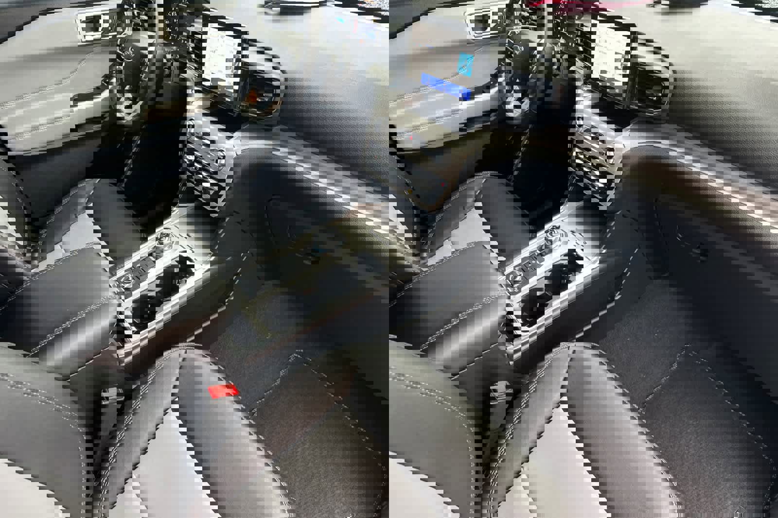 Used 2023 Ford Explorer XLT w/ Equipment Group 202A image 18