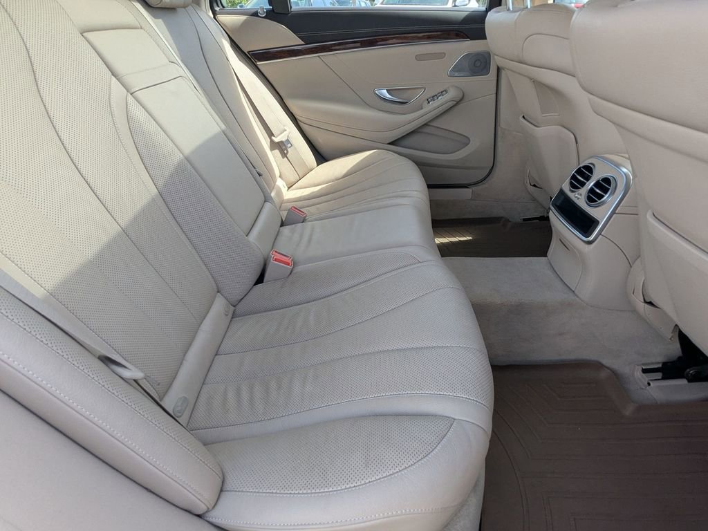 Used 2014 Mercedes-Benz S 550 Sedan image 19