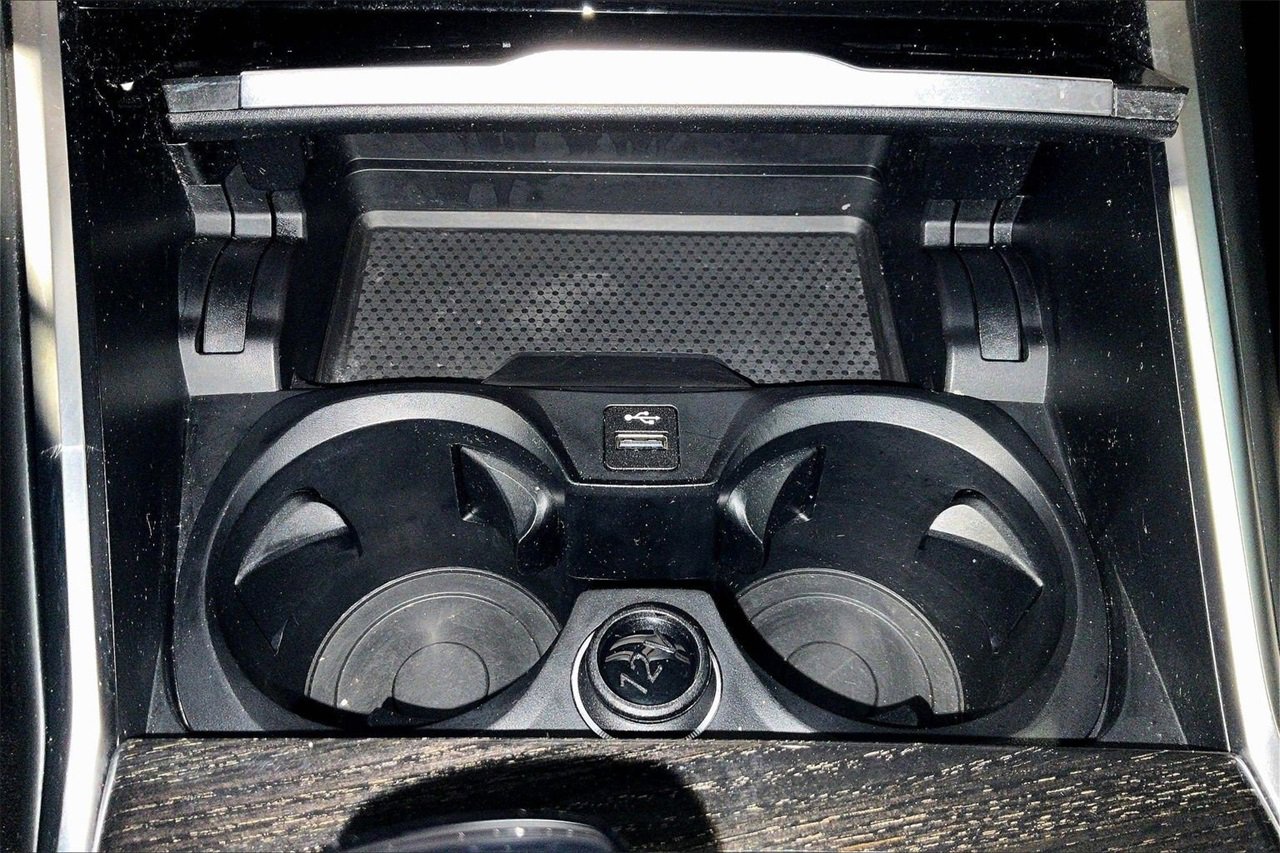 Used 2022 BMW 330i Sedan w/ Premium Package 2 image 17