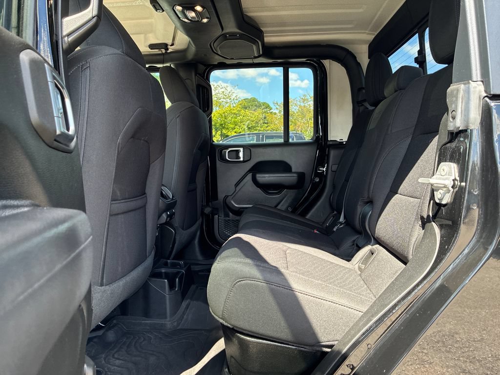 Used 2022 Jeep Gladiator Sport AWD/4WD image 20