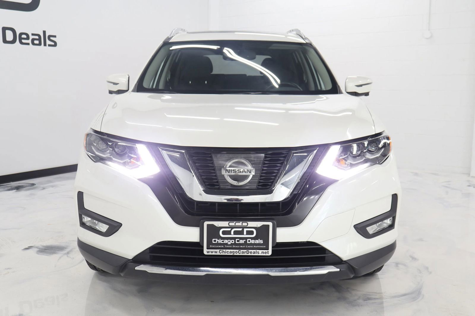 Used 2017 Nissan Rogue SL w/ SL Premium Package AWD/4WD image 2