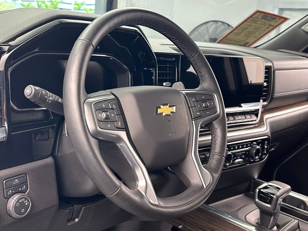 Used 2026 Chevrolet Silverado 1500 LT AWD/4WD image 42