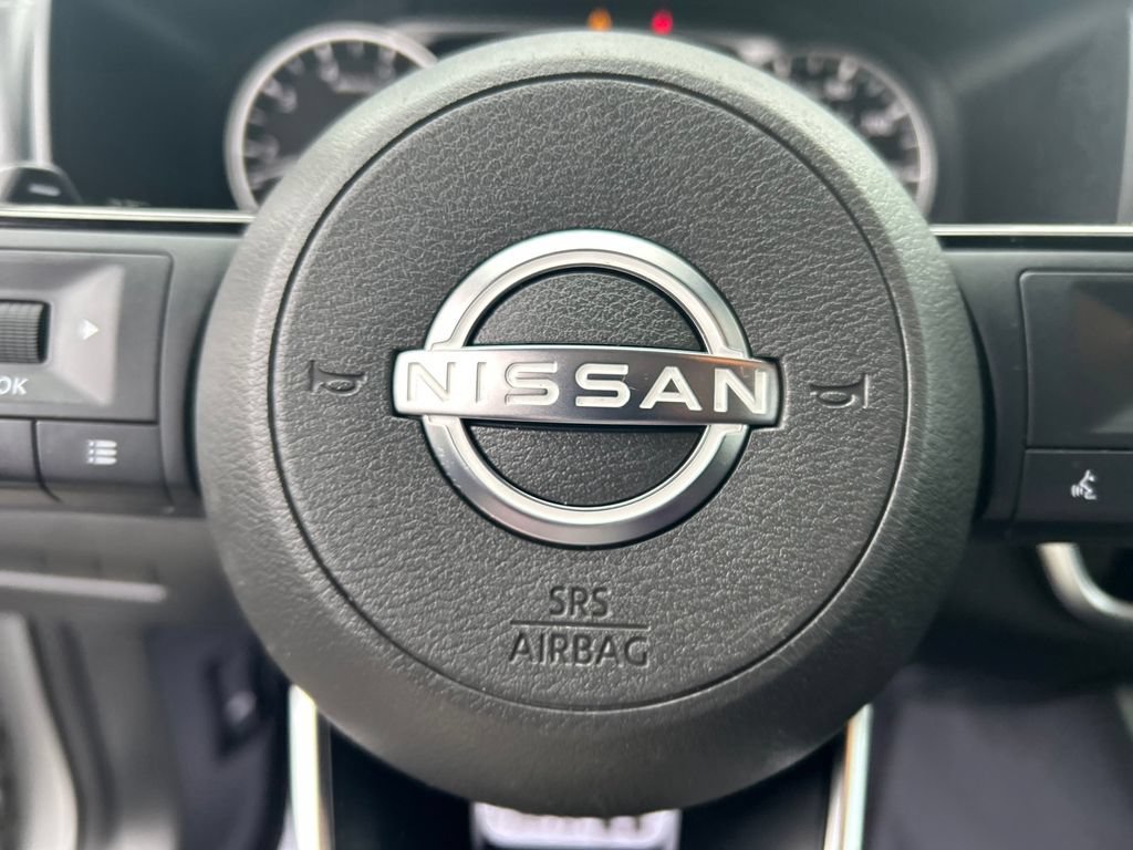 Used 2022 Nissan Rogue SV AWD/4WD image 19
