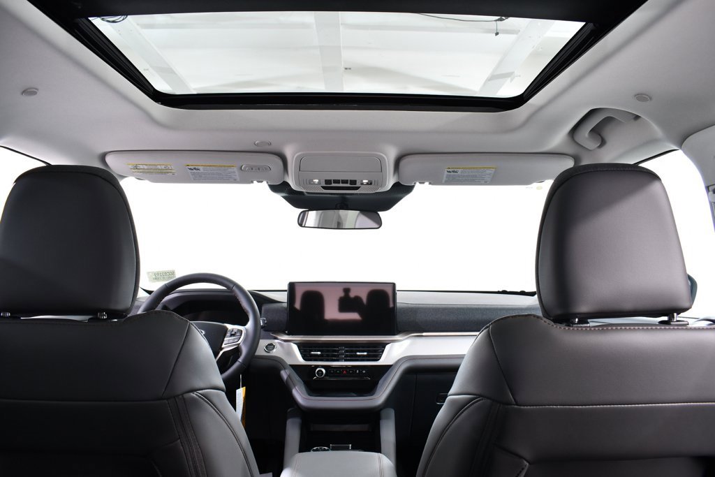 New 2025 Ford Explorer Active w/ Active Comfort Package image 17