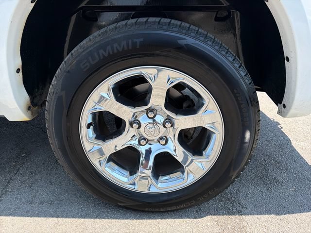 Used 2017 RAM 1500 Laramie w/ Convenience Group AWD/4WD image 31