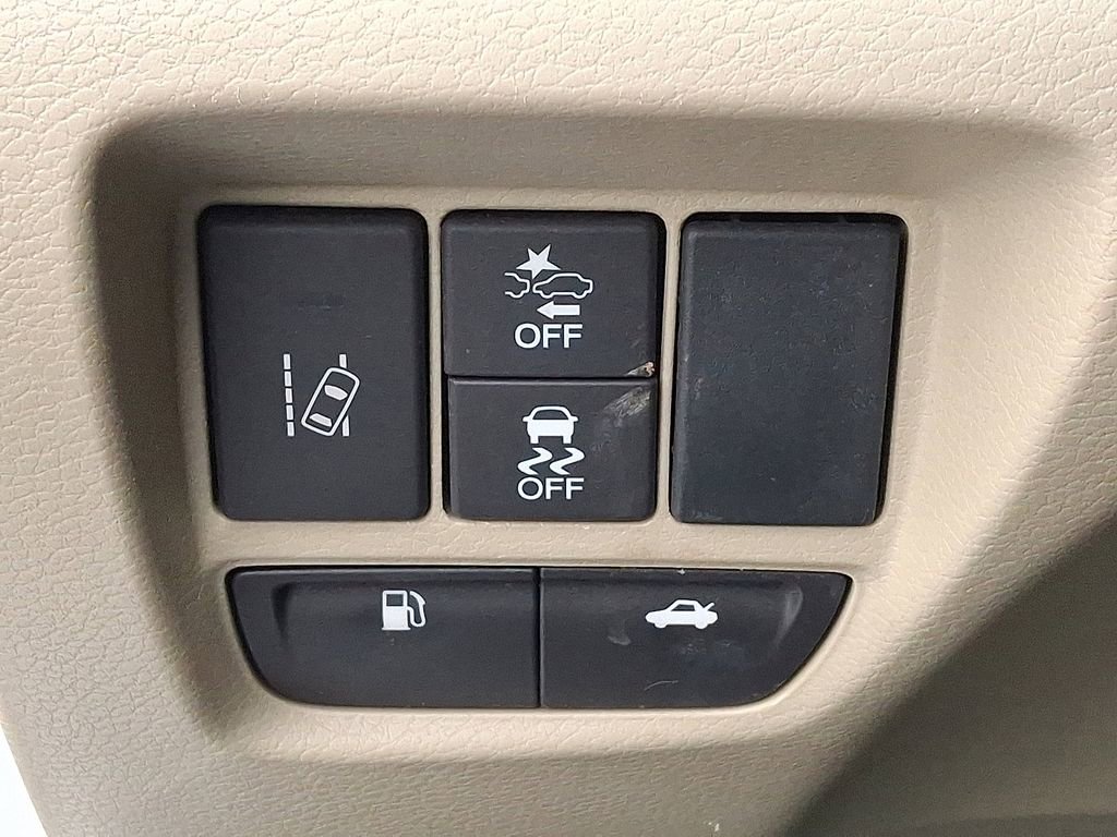 Used 2019 Acura TLX image 25