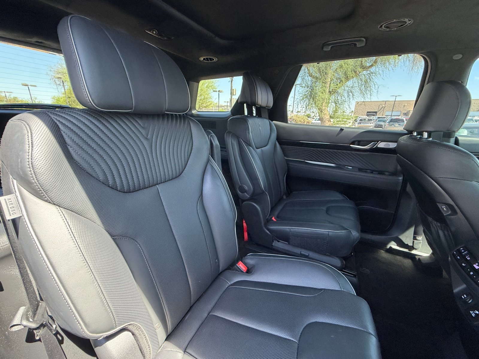Used 2023 Hyundai Palisade Calligraphy FWD image 18