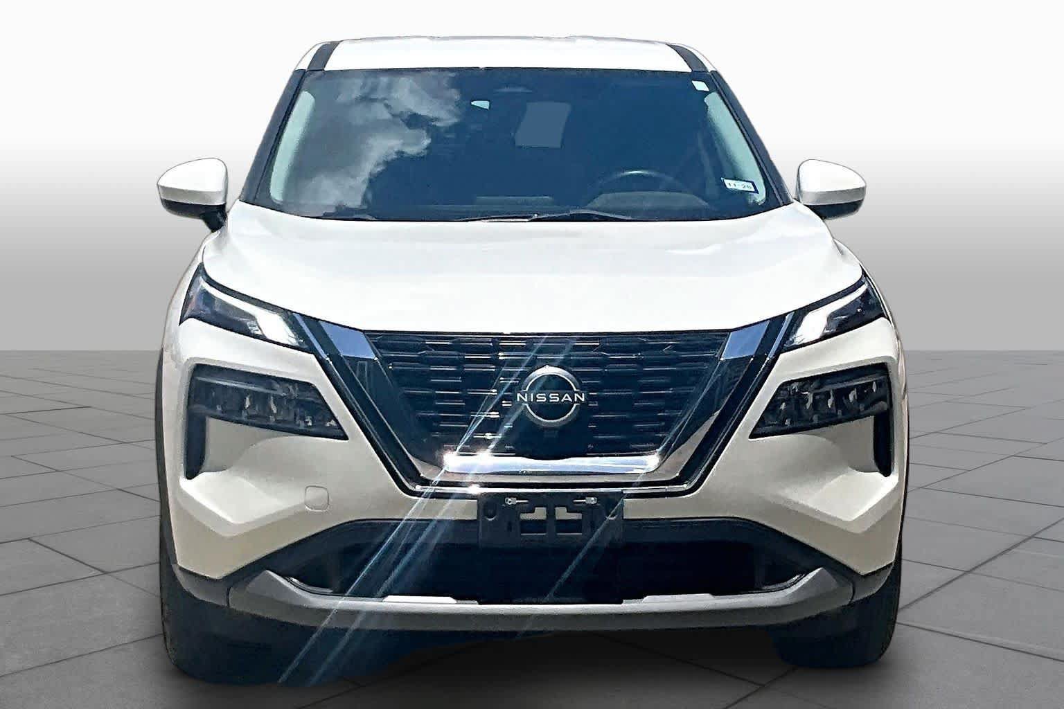 Certified 2023 Nissan Rogue SV FWD image 4