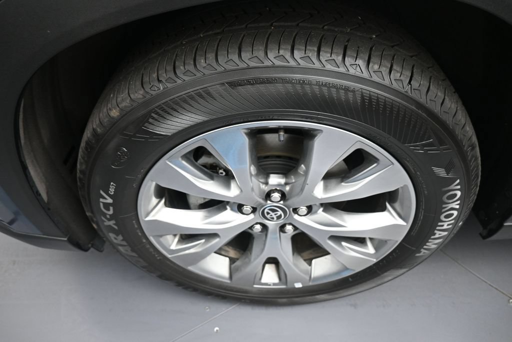 Certified 2024 Toyota Grand Highlander AWD image 14