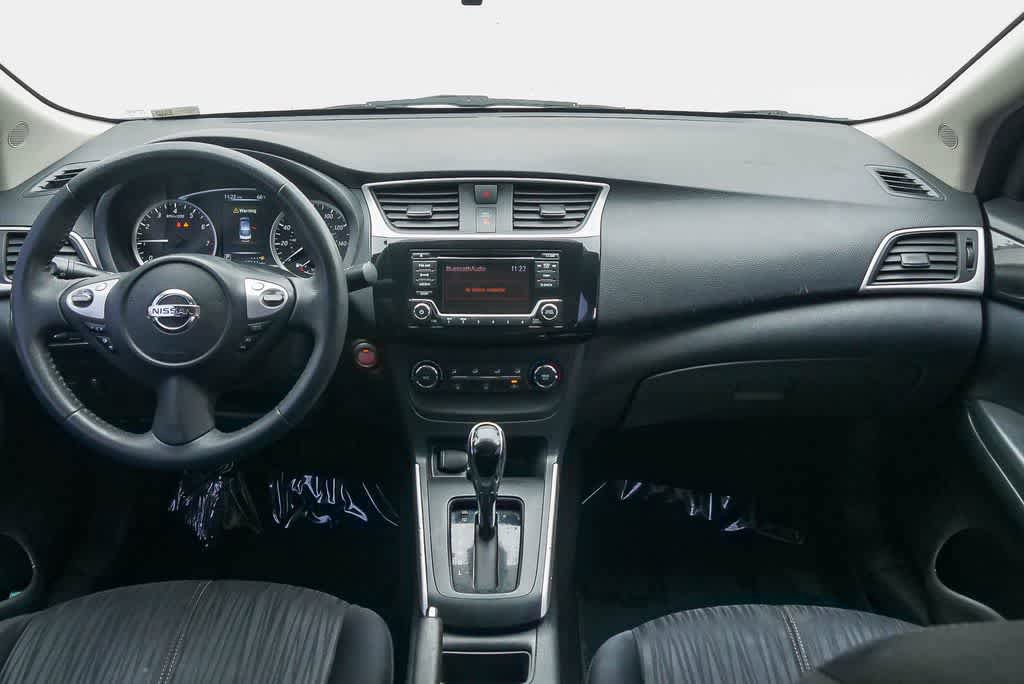 Used 2016 Nissan Sentra SV FWD image 11