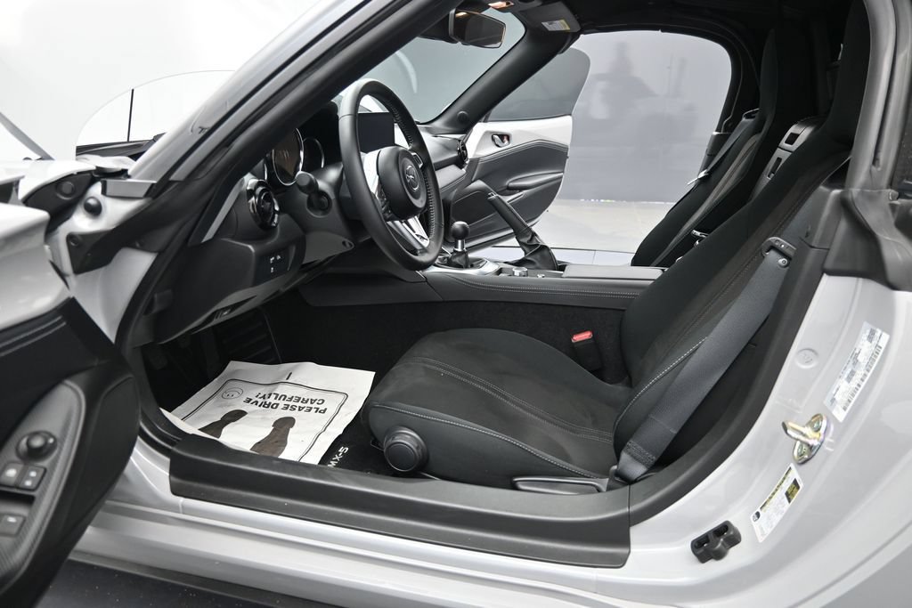 Used 2025 MAZDA MX-5 Miata Club RWD image 12