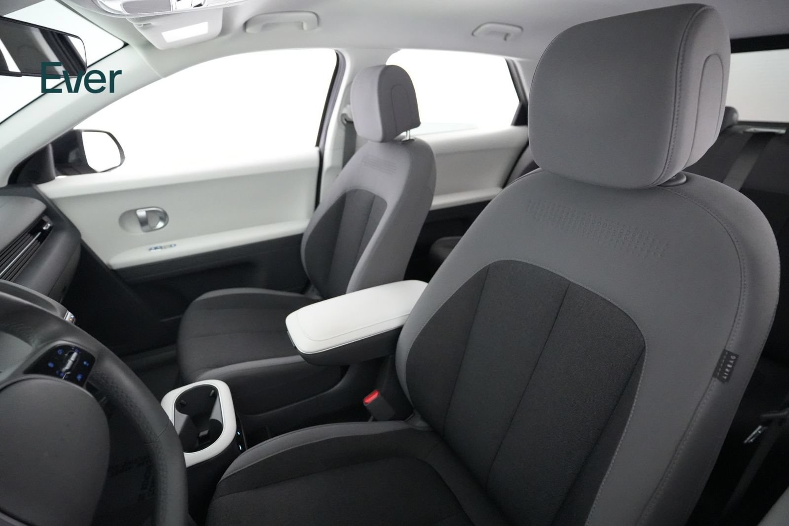 Used 2024 Hyundai Ioniq 5 SEL RWD image 4