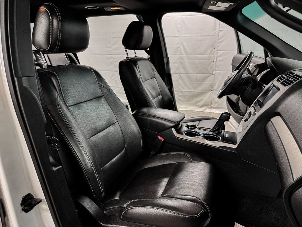 Used 2015 Ford Explorer Sport w/ Equipment Group 401A AWD/4WD image 13