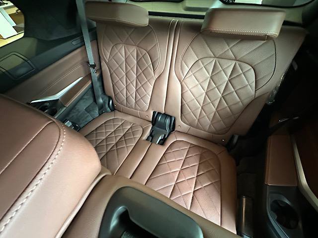 New 2027 BMW X7 xDrive40i w/ M Sport Package AWD/4WD image 6
