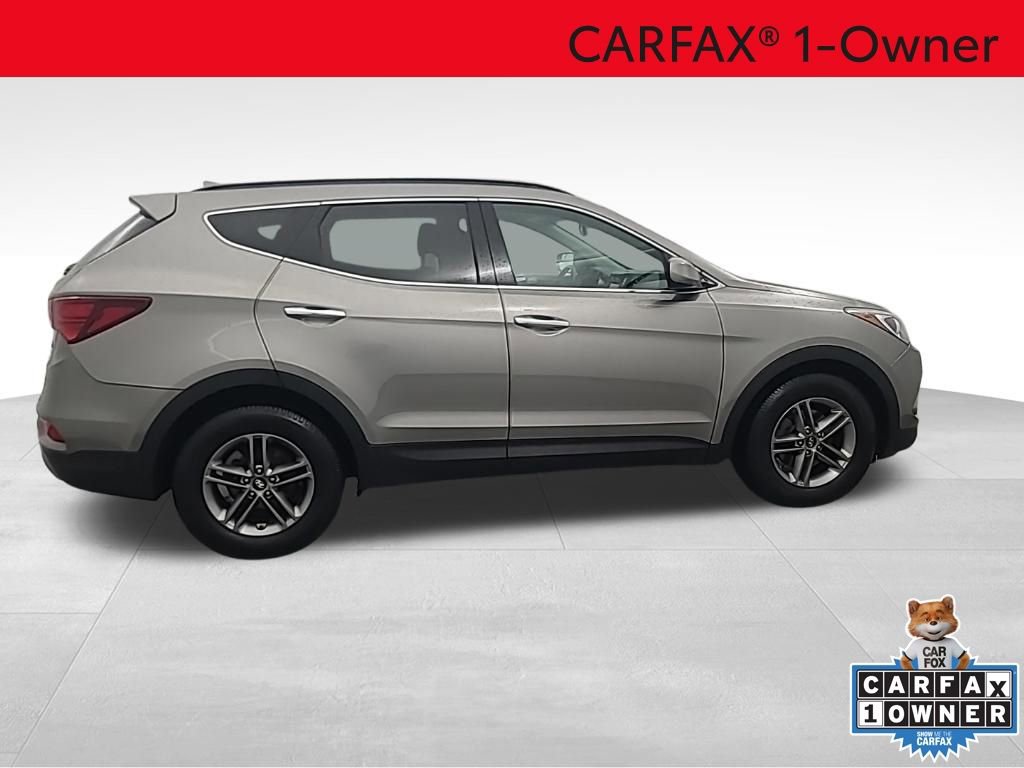 Used 2017 Hyundai Santa Fe Sport image 2