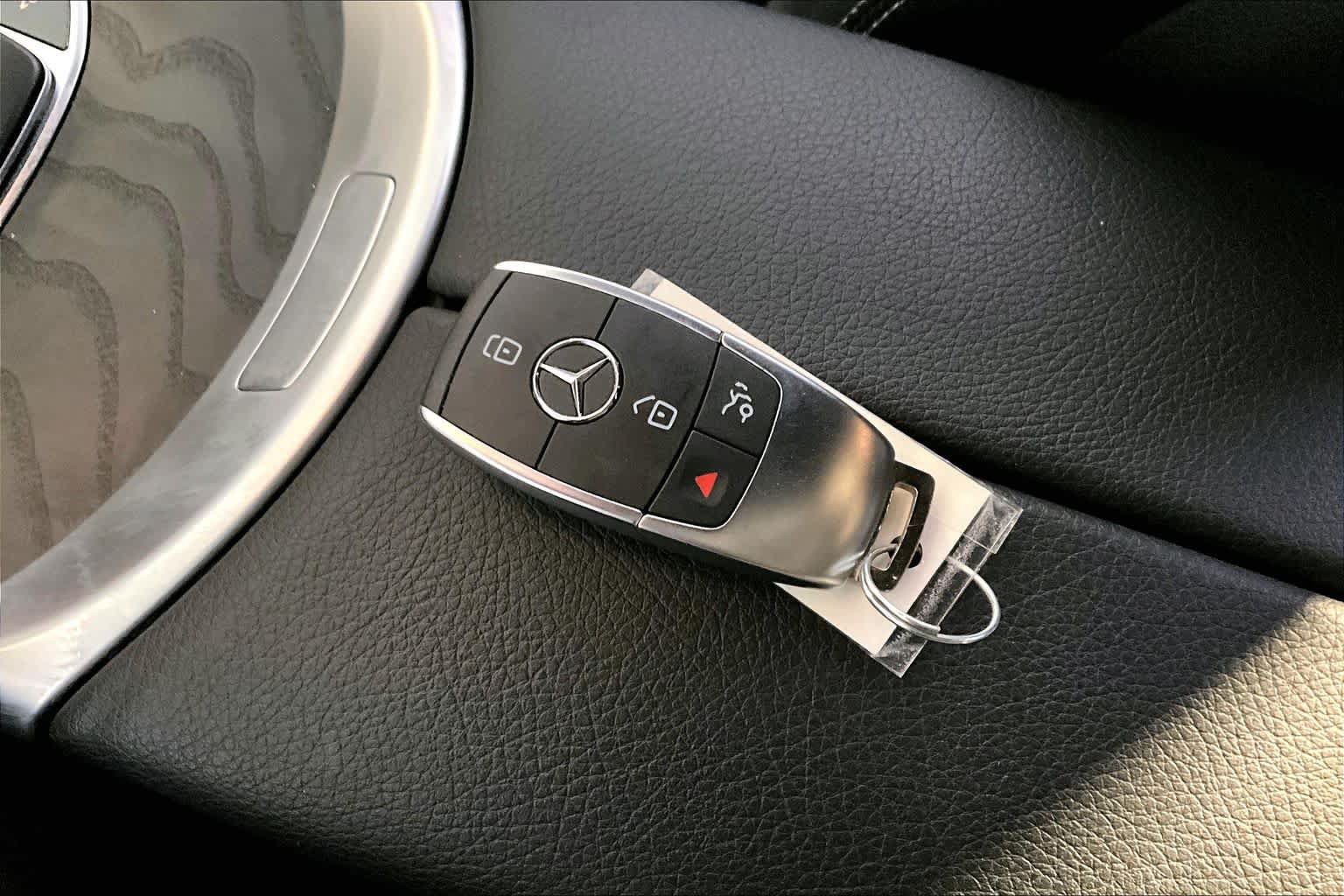 Used 2022 Mercedes-Benz GLC 300 4MATIC image 15