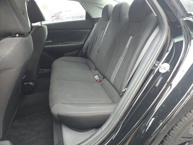 Used 2022 Hyundai Elantra SEL FWD image 23