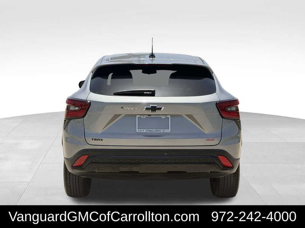 Used 2024 Chevrolet Trax RS FWD image 7