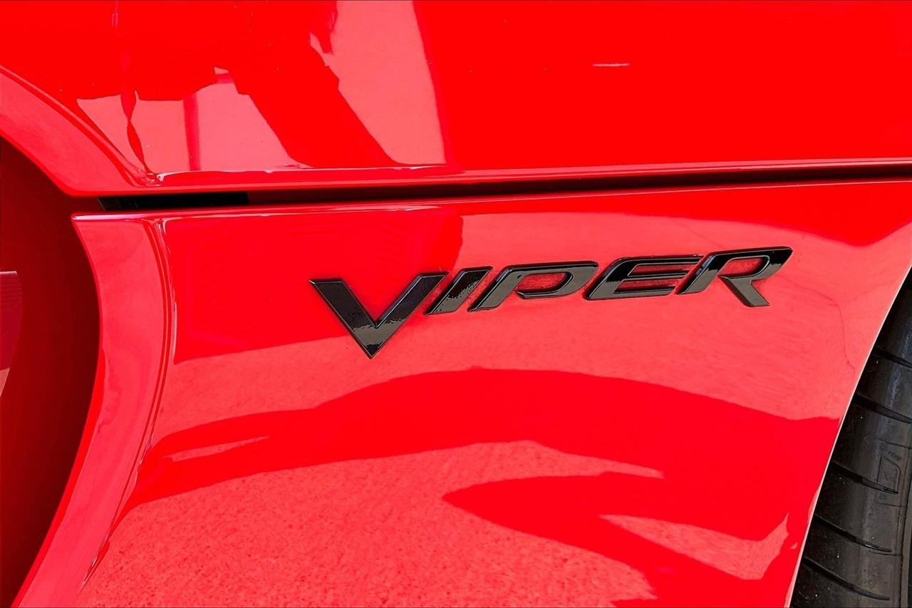 Used 2016 Dodge Viper SRT-10 RWD image 24