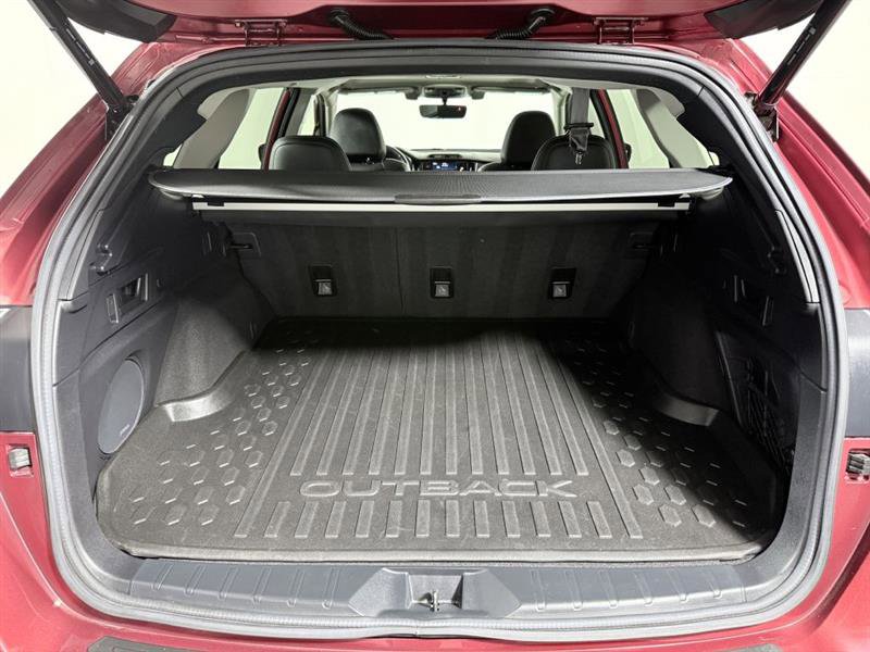 Used 2021 Subaru Outback Limited image 26
