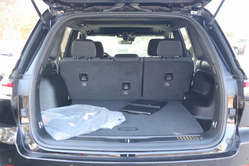 New 2025 Jeep Grand Cherokee Laredo X w/ Trailer Tow Package image 40