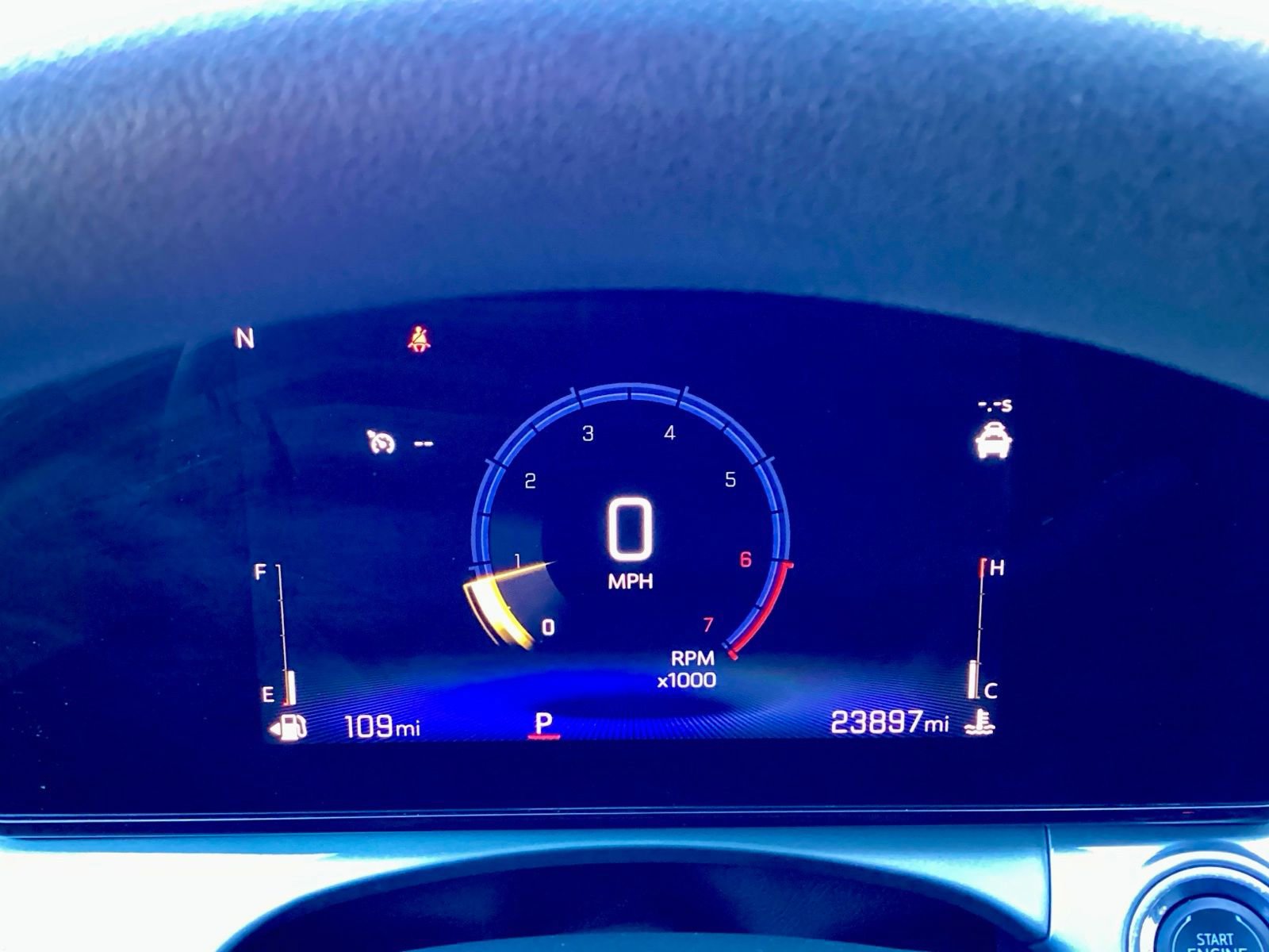 Used 2025 Chevrolet Trax LT image 8