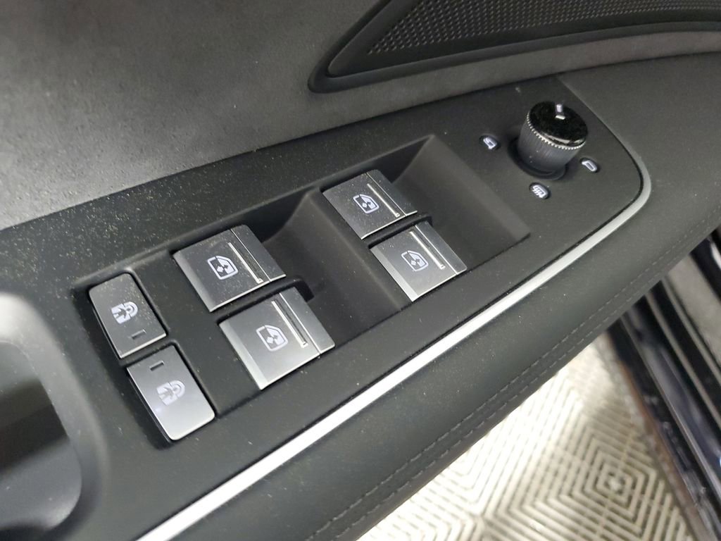 New 2026 Audi A8 L 3.0T image 20