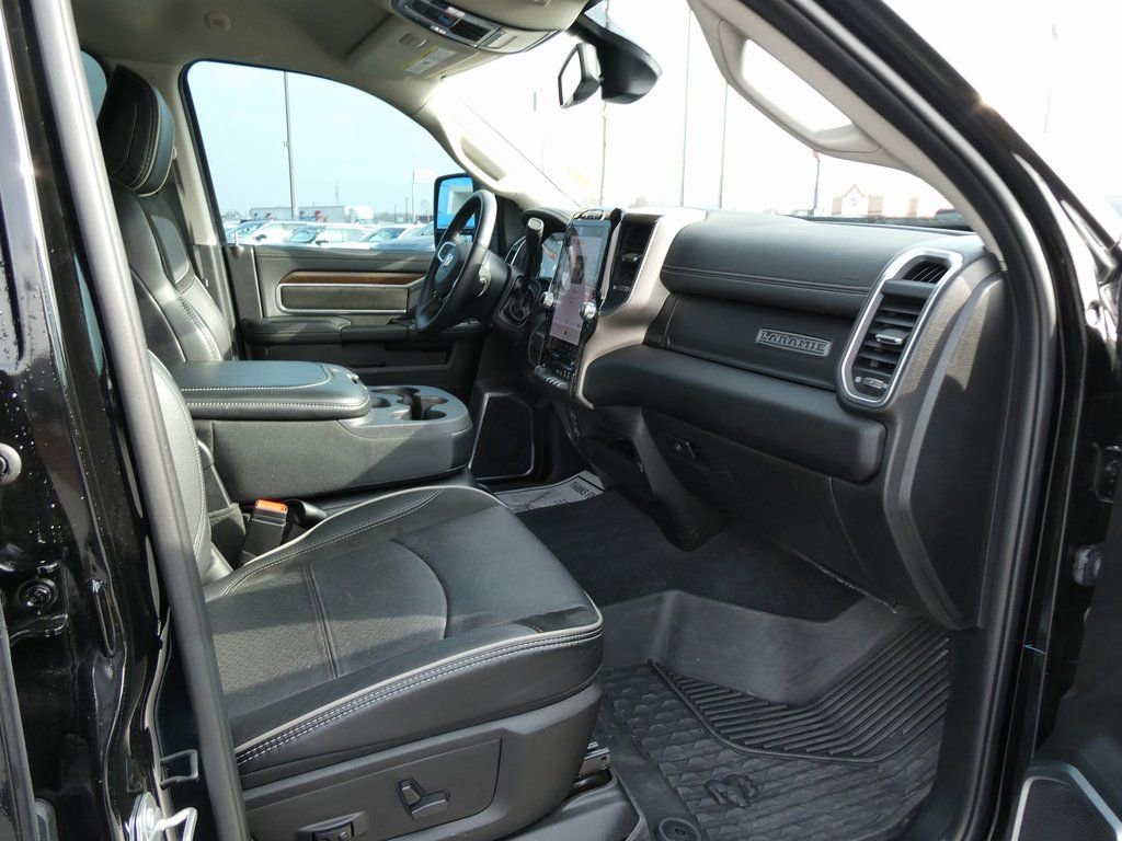Used 2024 RAM 3500 Laramie w/ Towing Technology Group image 18