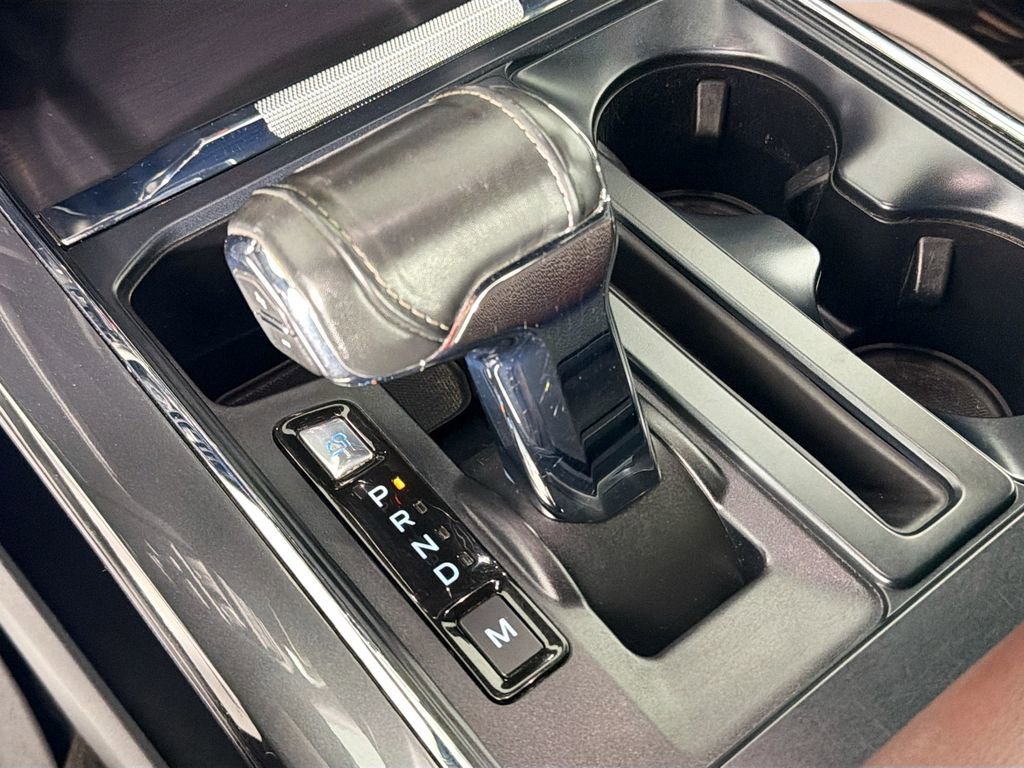 Used 2022 Ford F150 Lariat w/ Equipment Group 502A High image 16