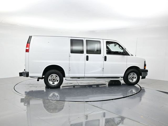 Used 2023 GMC Savana 2500 w/ Driver Convenience Package image 2