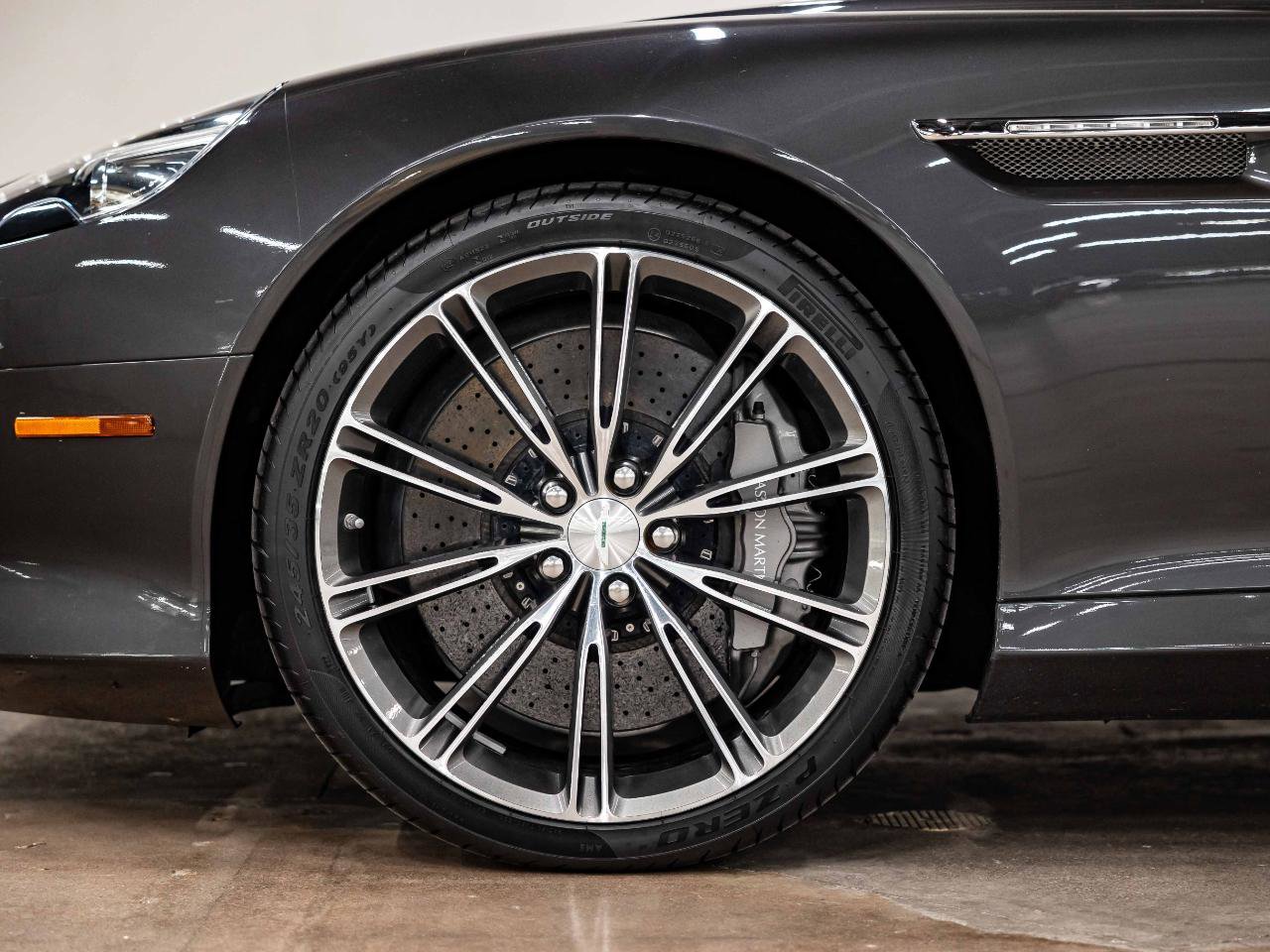Used 2012 Aston Martin Virage Volante image 24