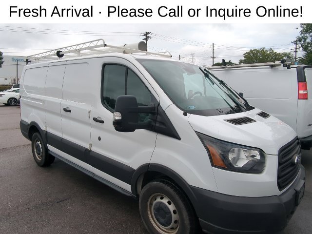 Used 2018 Ford Transit 250 130 Low Roof RWD image 1