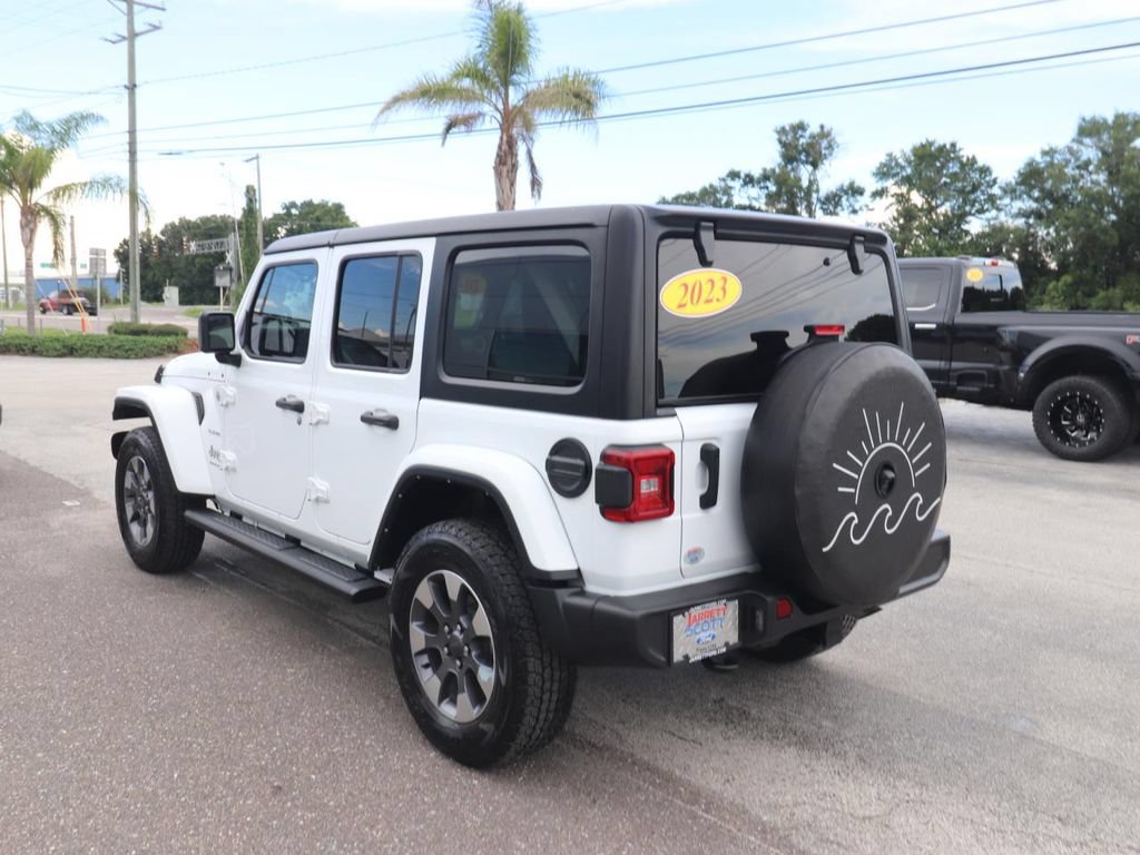 Used 2023 Jeep Wrangler Unlimited Sahara w/ LED Lighting Group AWD/4WD image 10