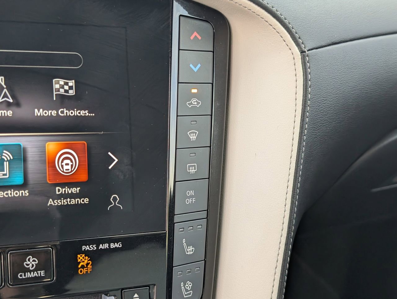 Used 2023 INFINITI QX55 Essential image 16