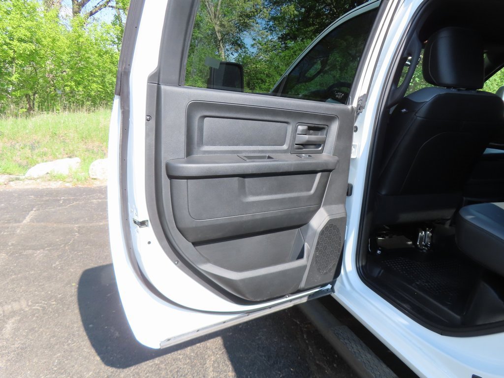 New 2024 RAM 2500 Tradesman w/ Chrome Appearance Group image 29