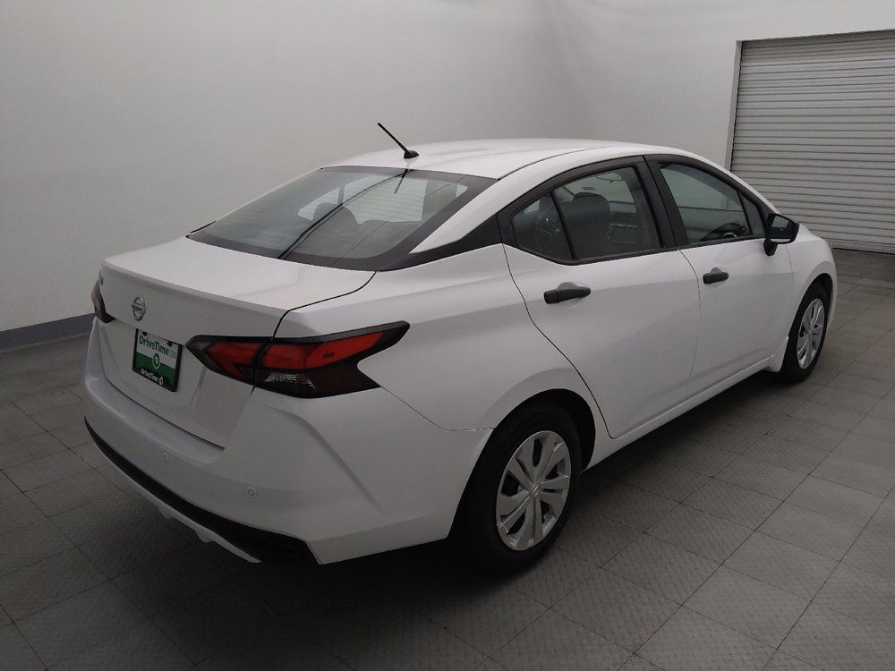 Used 2021 Nissan Versa S image 9