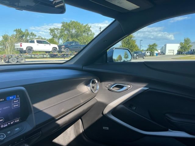 Used 2022 Chevrolet Camaro LT RWD image 23