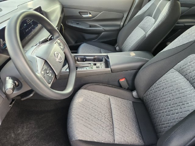 New 2027 Nissan Sentra SV w/ Floor Mat Package FWD image 12