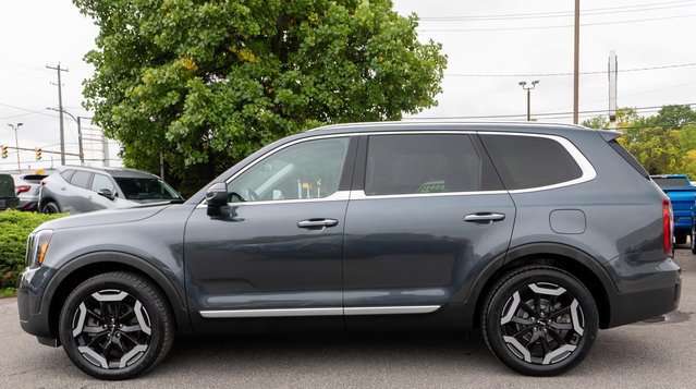 Used 2024 Kia Telluride S w/ S Sunroof Package AWD/4WD image 8