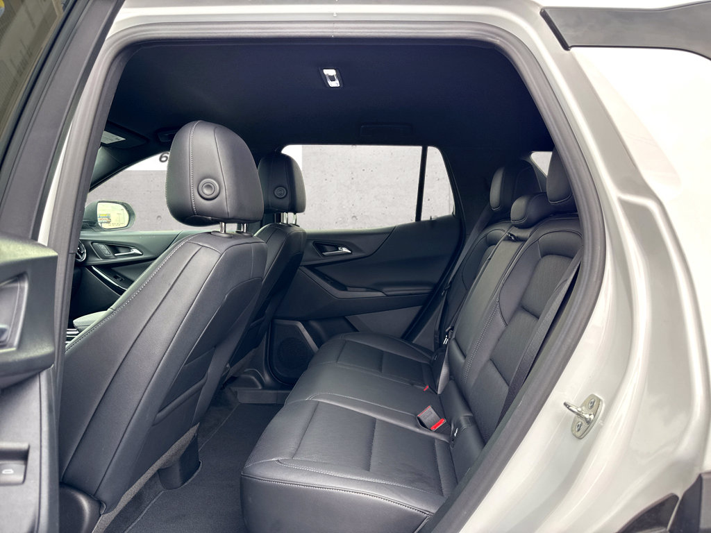 Used 2026 Chevrolet Equinox LT w/ Convenience Package II AWD/4WD image 9