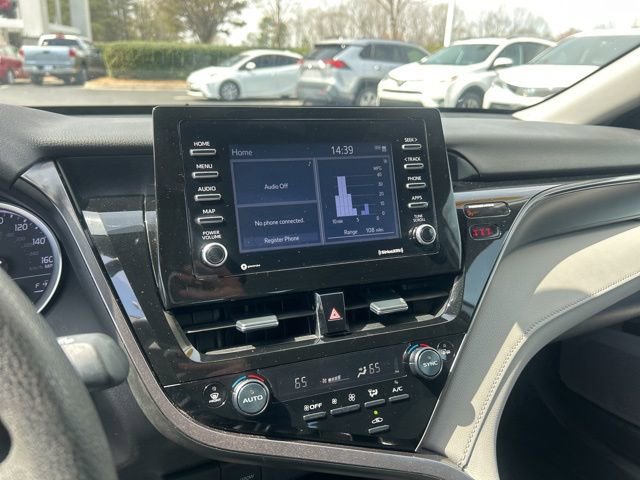 Used 2024 Toyota Camry LE image 21
