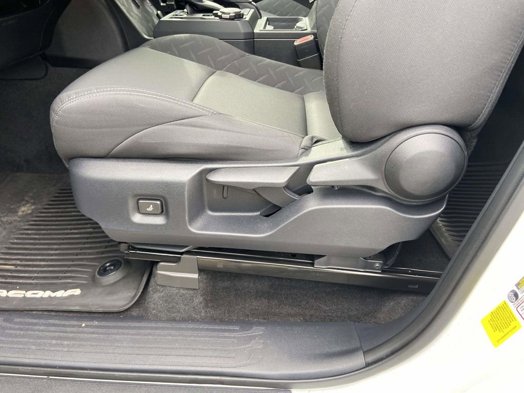 Used 2024 Toyota Tacoma SR image 15