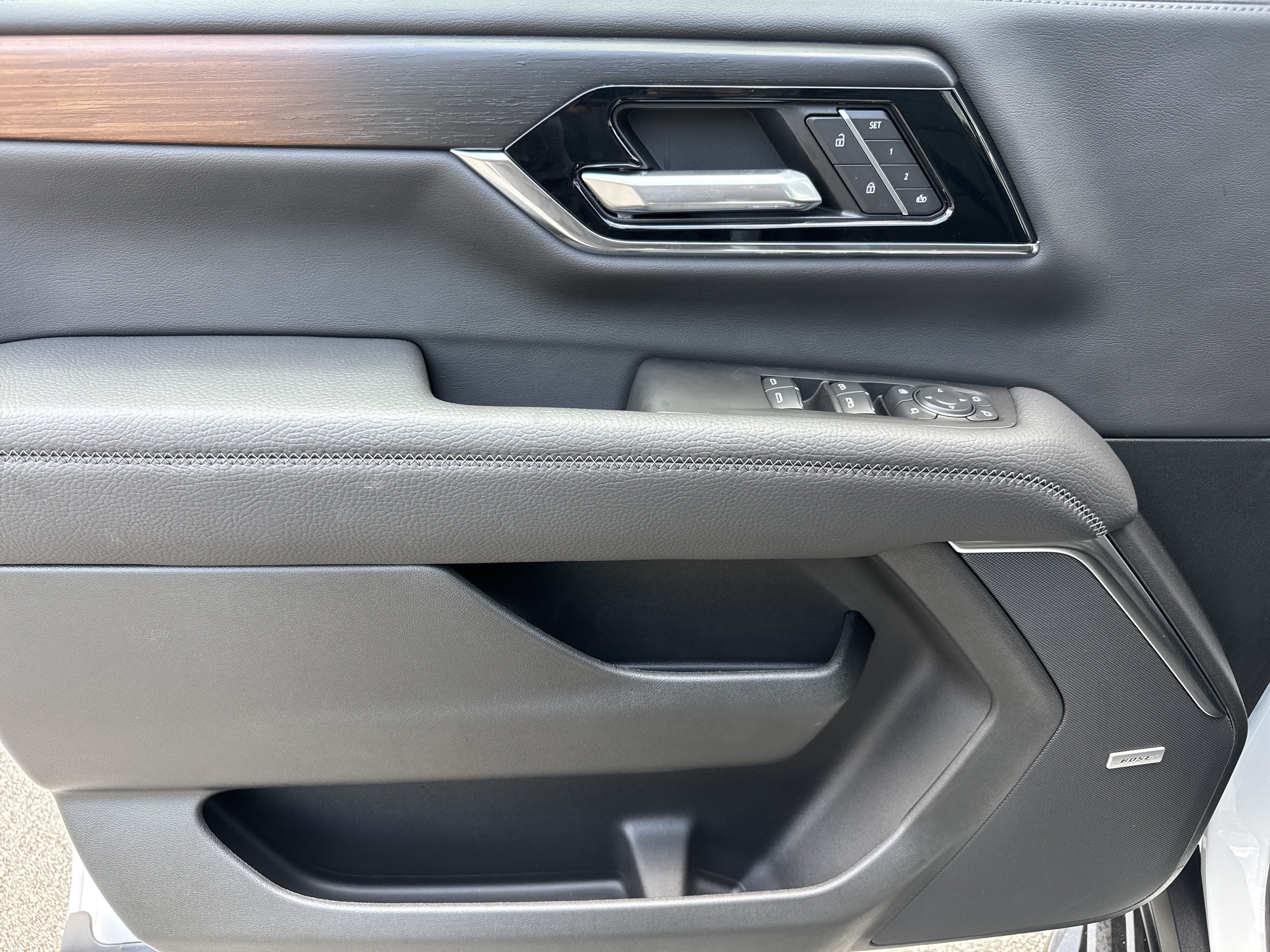 New 2026 GMC Yukon XL Denali AWD/4WD image 14