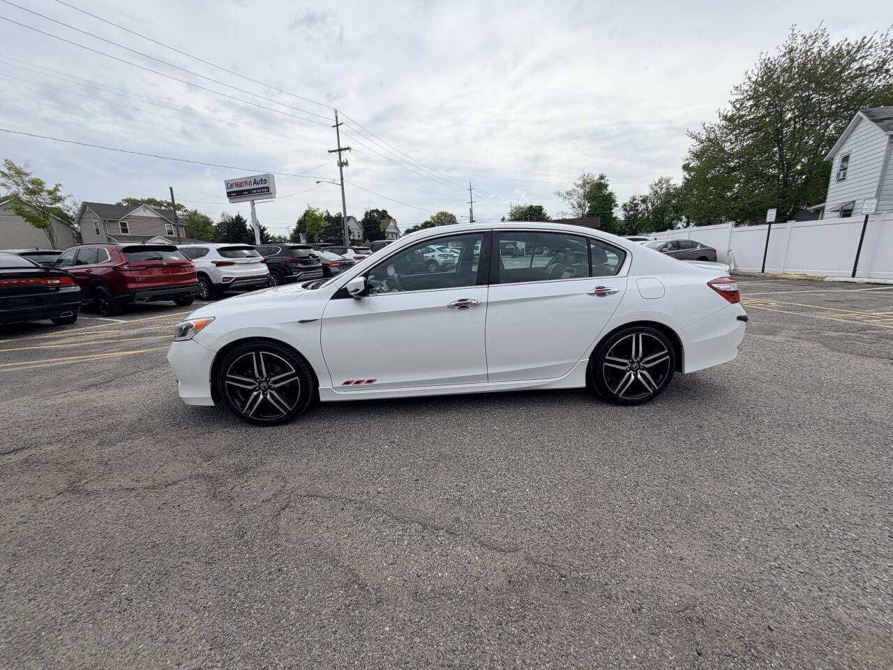 Used 2017 Honda Accord Sport image 25