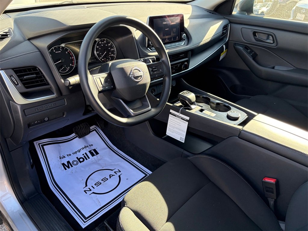 Certified 2025 Nissan Rogue S image 8